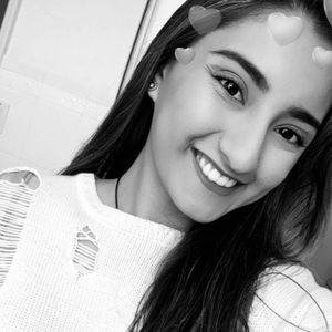 Meet your Posher, Camila